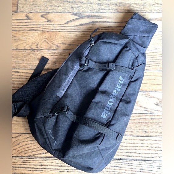 Patagonia Bags Patagonia Atom Sling Bag 8l Poshmark